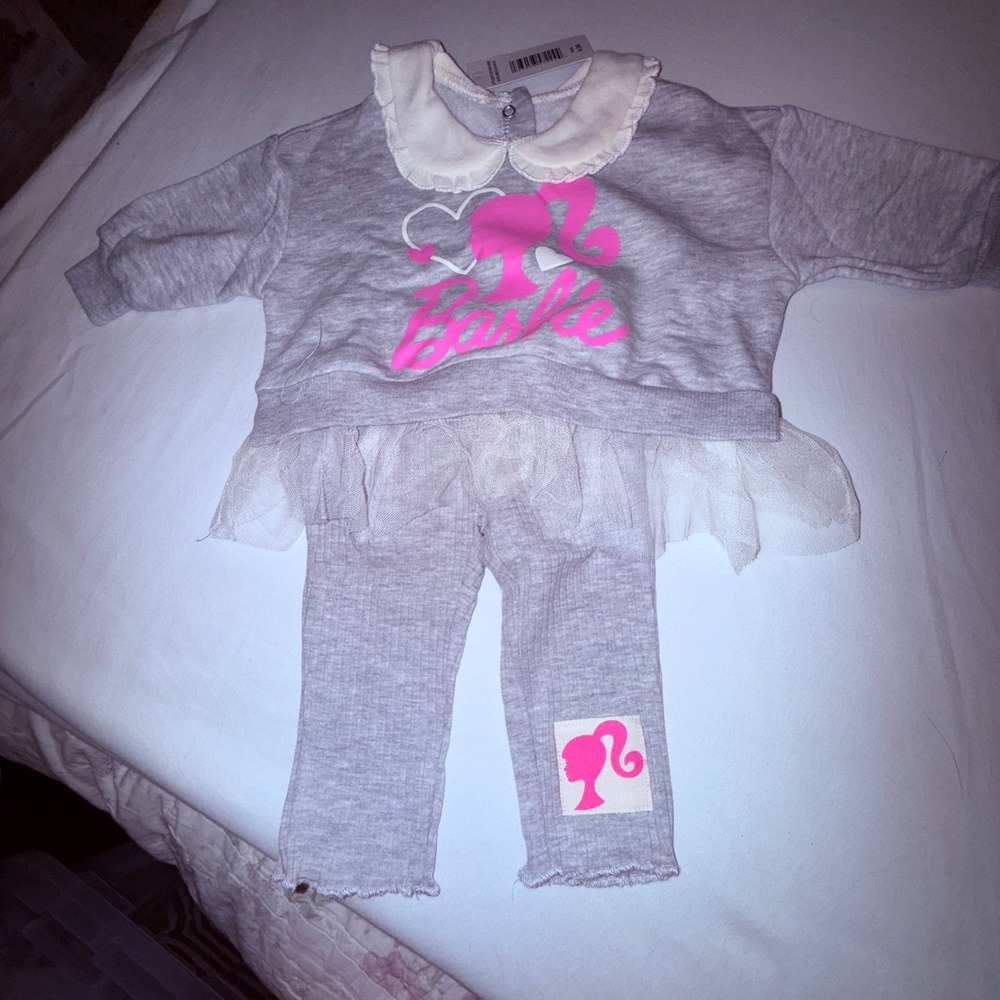 Barbie Sweatshirt Leggings Set Baby 0-3M Gray Pink Excellent Ruffle Tulle Collar